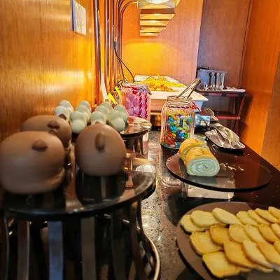 guest photo