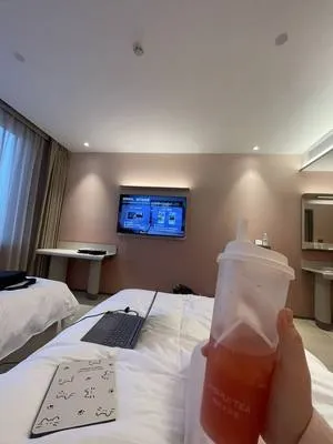 guest photo