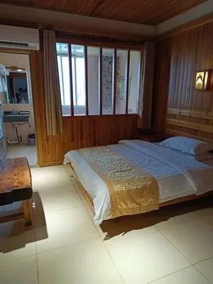 guest photo