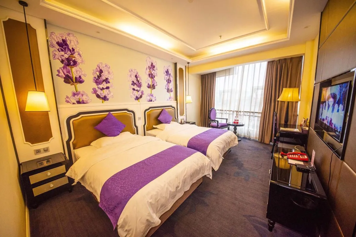 Luzhou Longcheng Grand Hotel