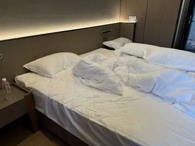 guest photo