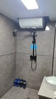 guest photo