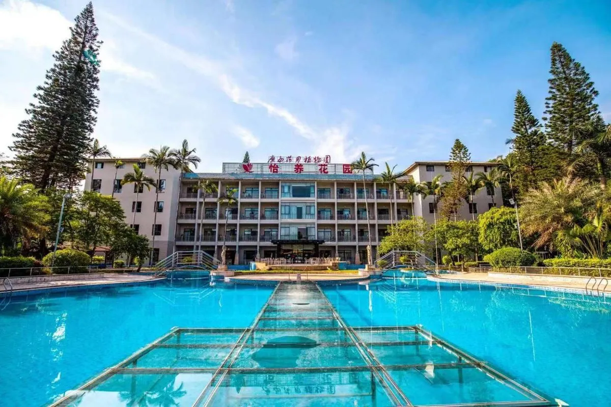 Guangxi Yiyang Grand Hotel