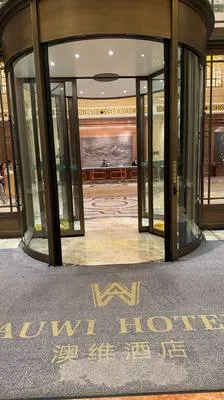 guest photo