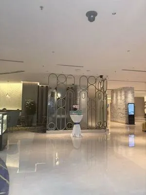 guest photo