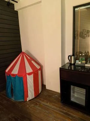 guest photo
