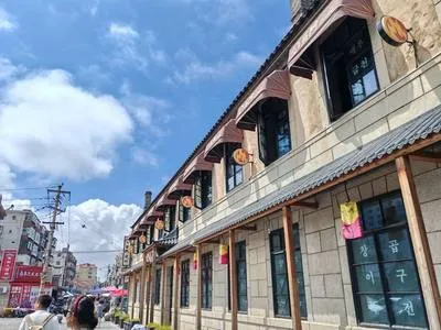 guest photo