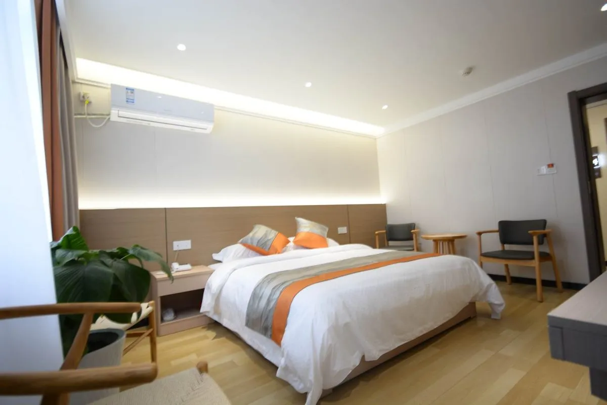Hanzhong Shishi Grand Hotel