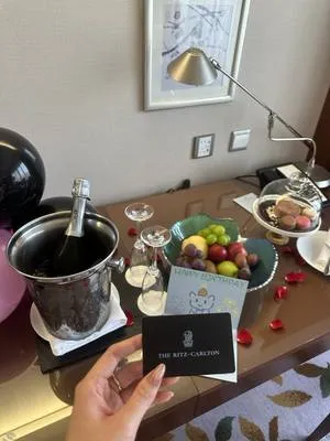 guest photo