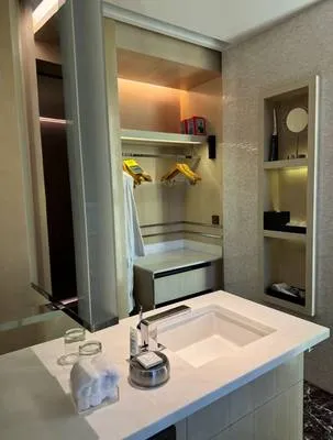 guest photo