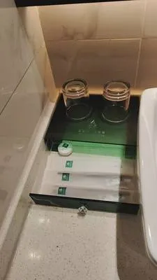 guest photo