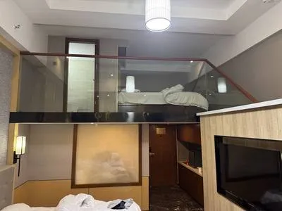 guest photo