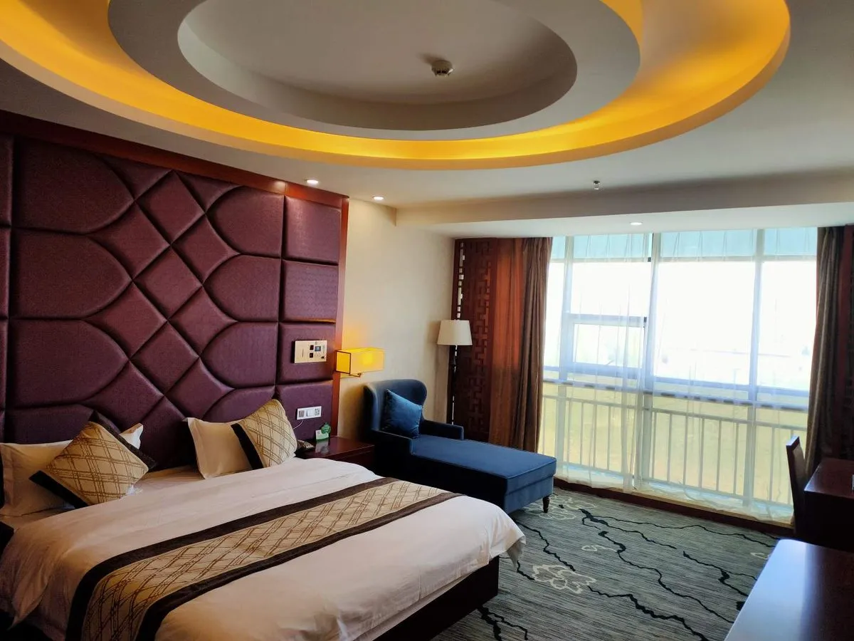 Yinchengshengtai Grand Hotel