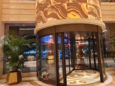 guest photo
