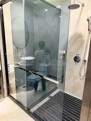 guest photo