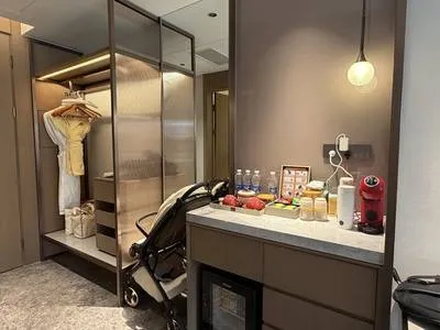 guest photo