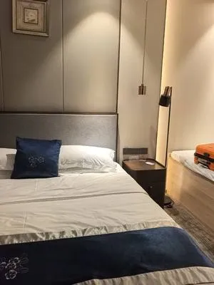 guest photo