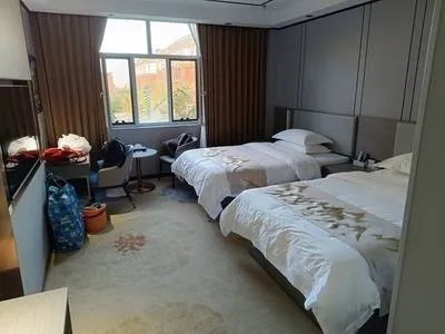 guest photo