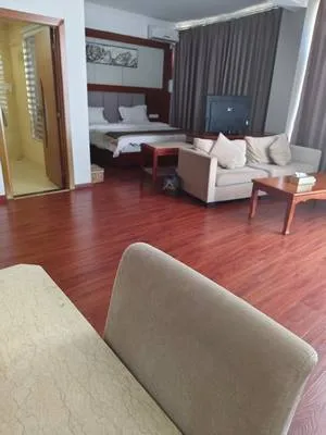 guest photo