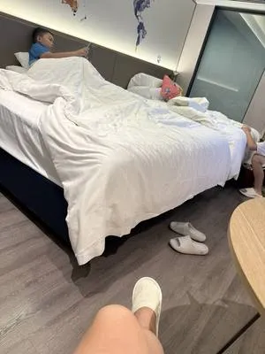 guest photo