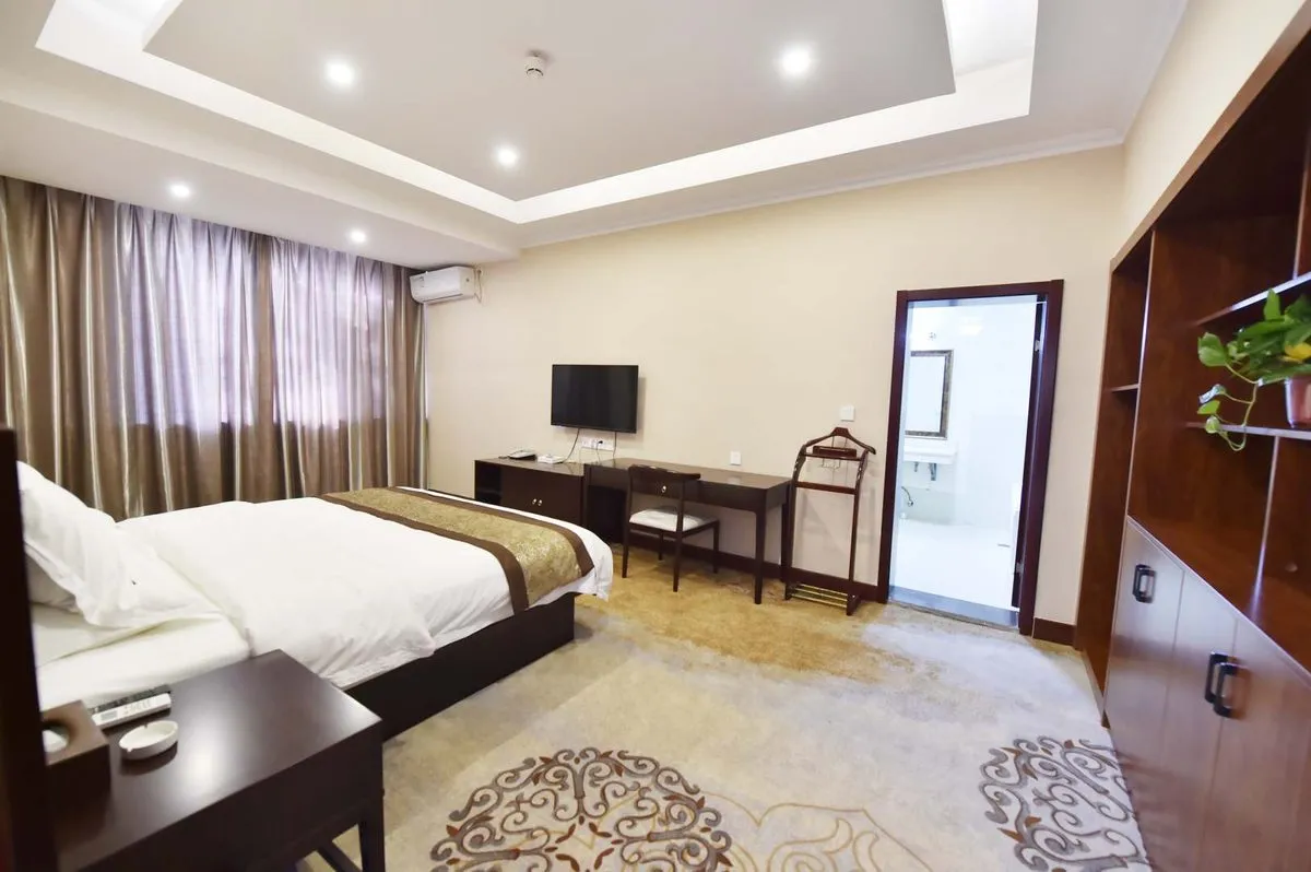 Xiaxian Yaochi Villa