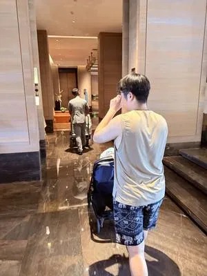 guest photo