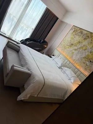 guest photo