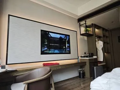 guest photo