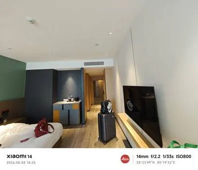 guest photo