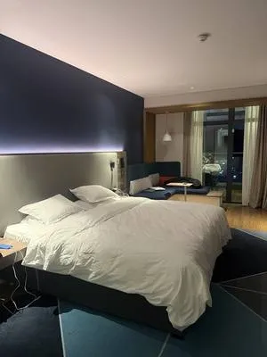 guest photo