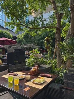 guest photo