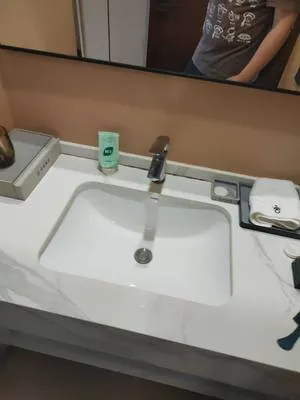 guest photo