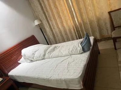 guest photo