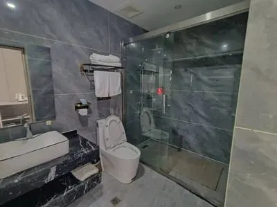 guest photo