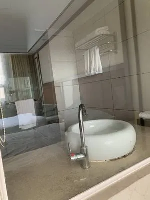 guest photo