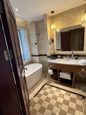 guest photo