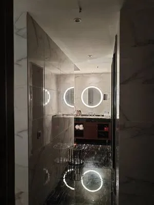 guest photo
