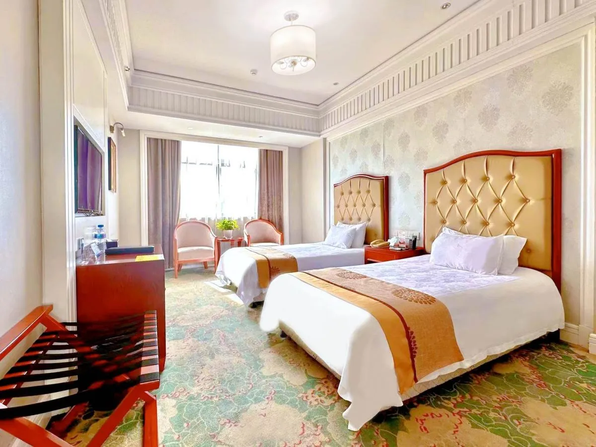 Anqing Yingde Li Grand Hotel