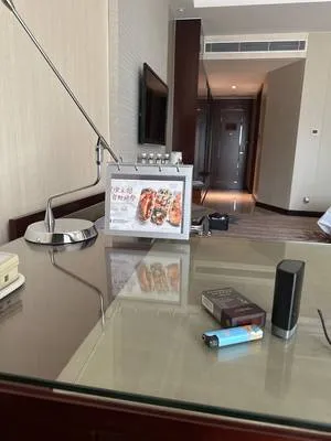 guest photo