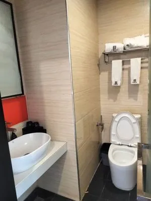 guest photo