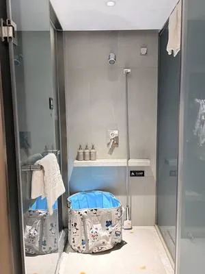 guest photo