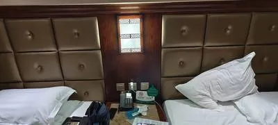 guest photo
