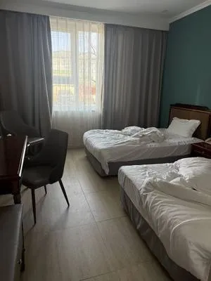 guest photo