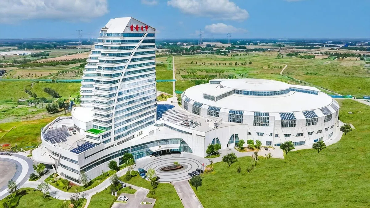Dezhou Donghai Tianxia Hotel