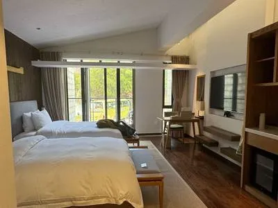 guest photo