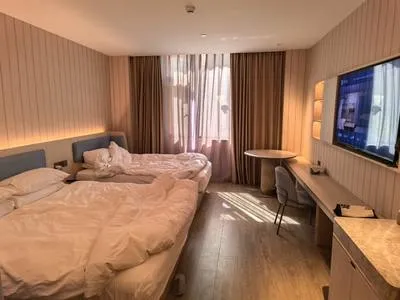 guest photo