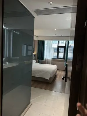 guest photo