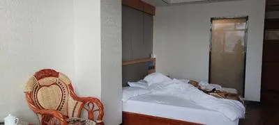 guest photo