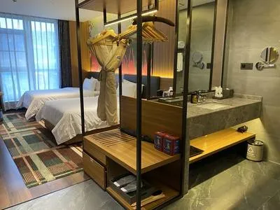 guest photo