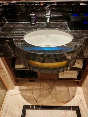guest photo